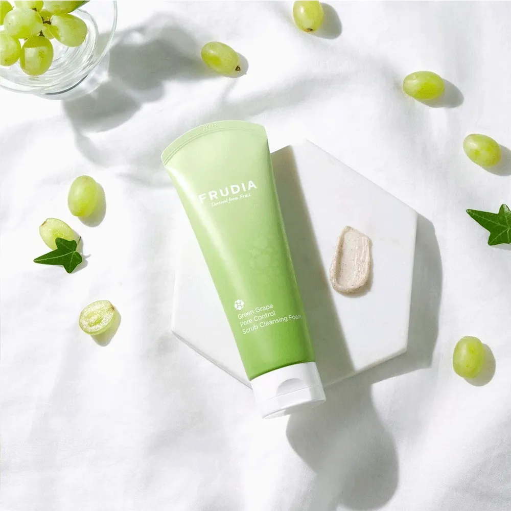 FRUDIA Green Grape Pore Control Scrub Cleansing Foam 145g
